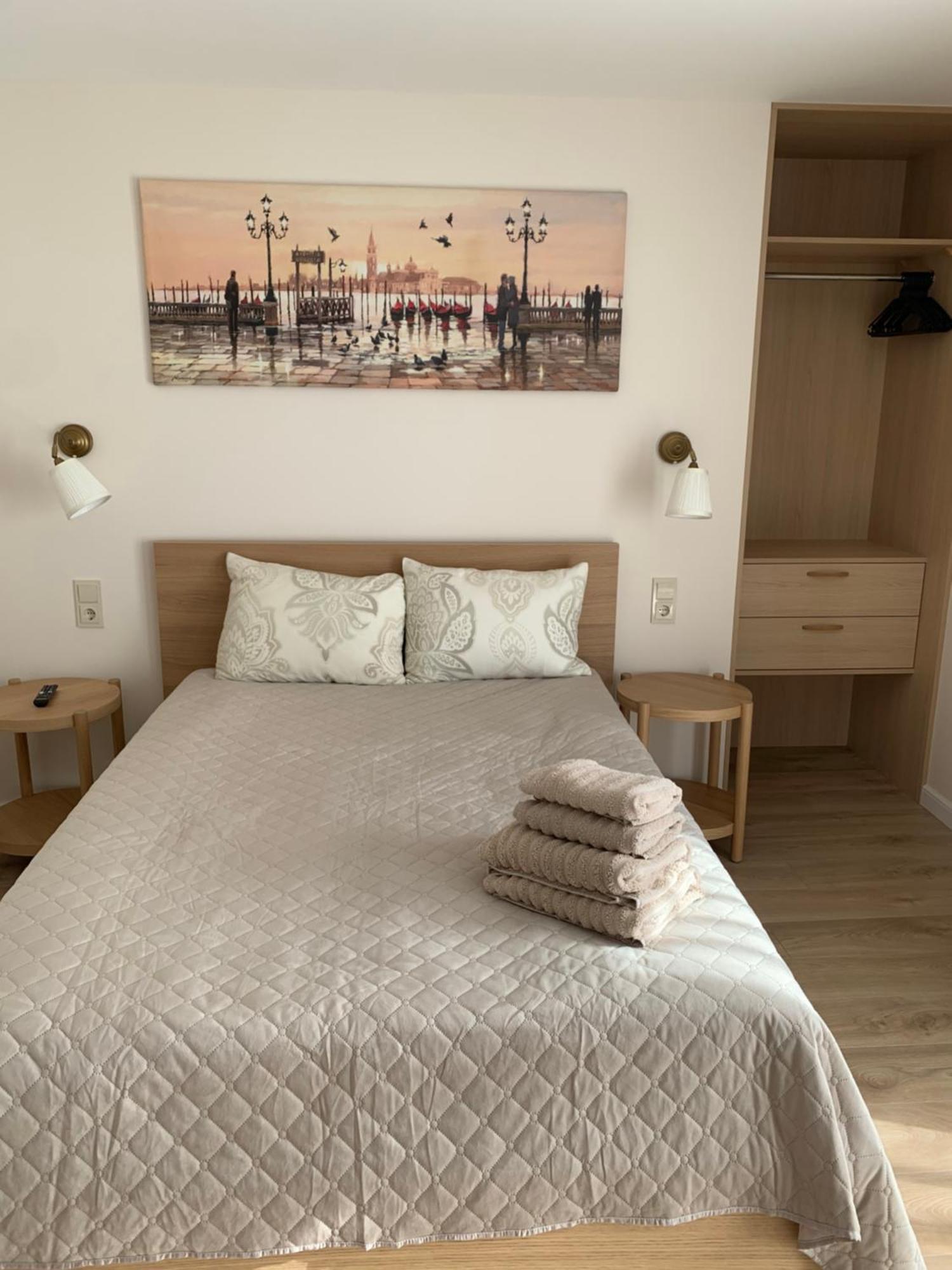 Hotel Vaineikio 8 Palanga Esterno foto